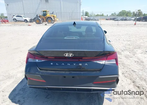 2024 Hyundai Elantra Se z USA, uszkodzony, nr VIN KMHLL4DG3RU832968